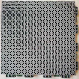 静乐新闻 幼儿园休闲草坪厂家批发与家装地板销售一体化服务